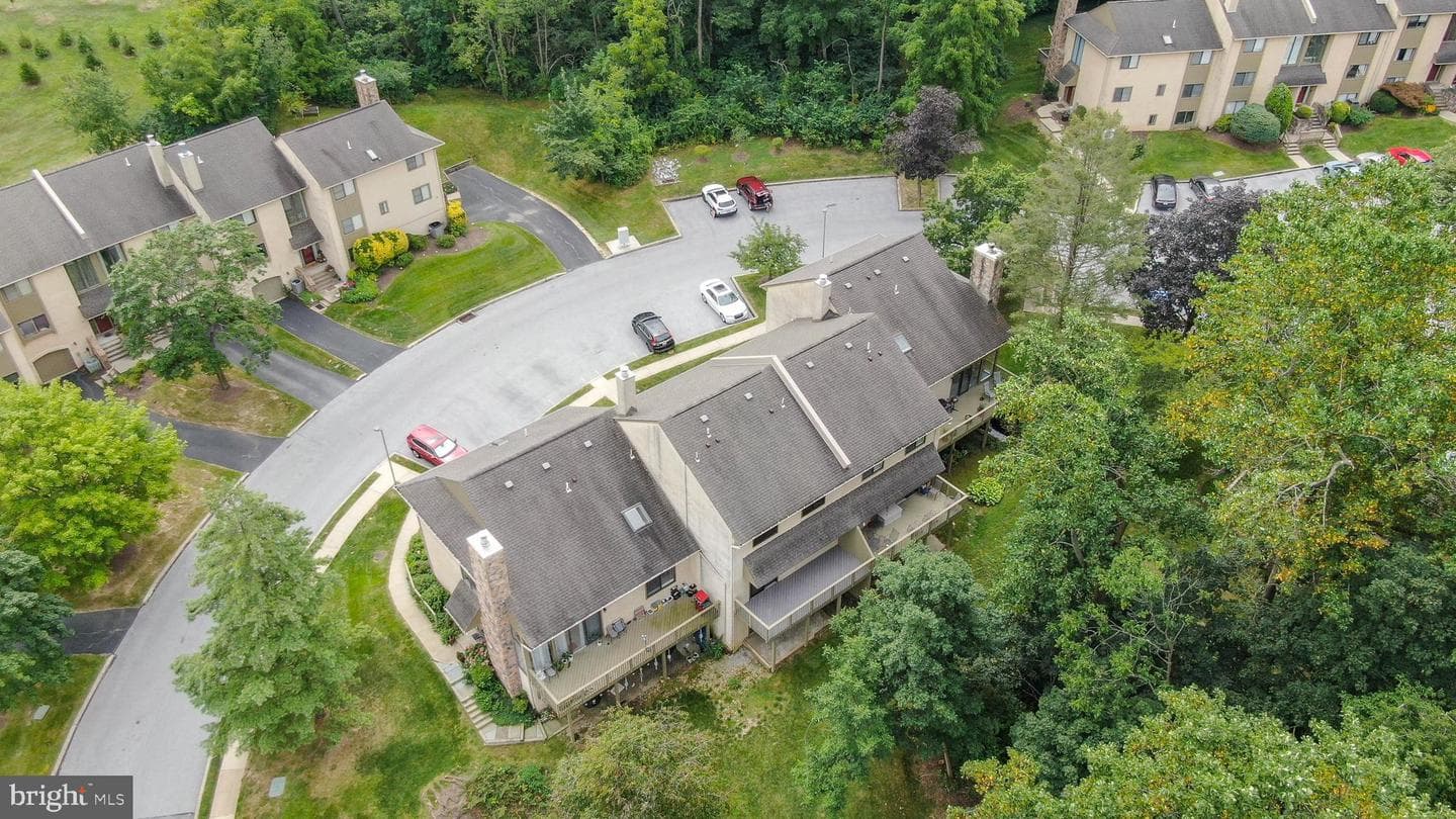 392 Lynetree Drive photo 41