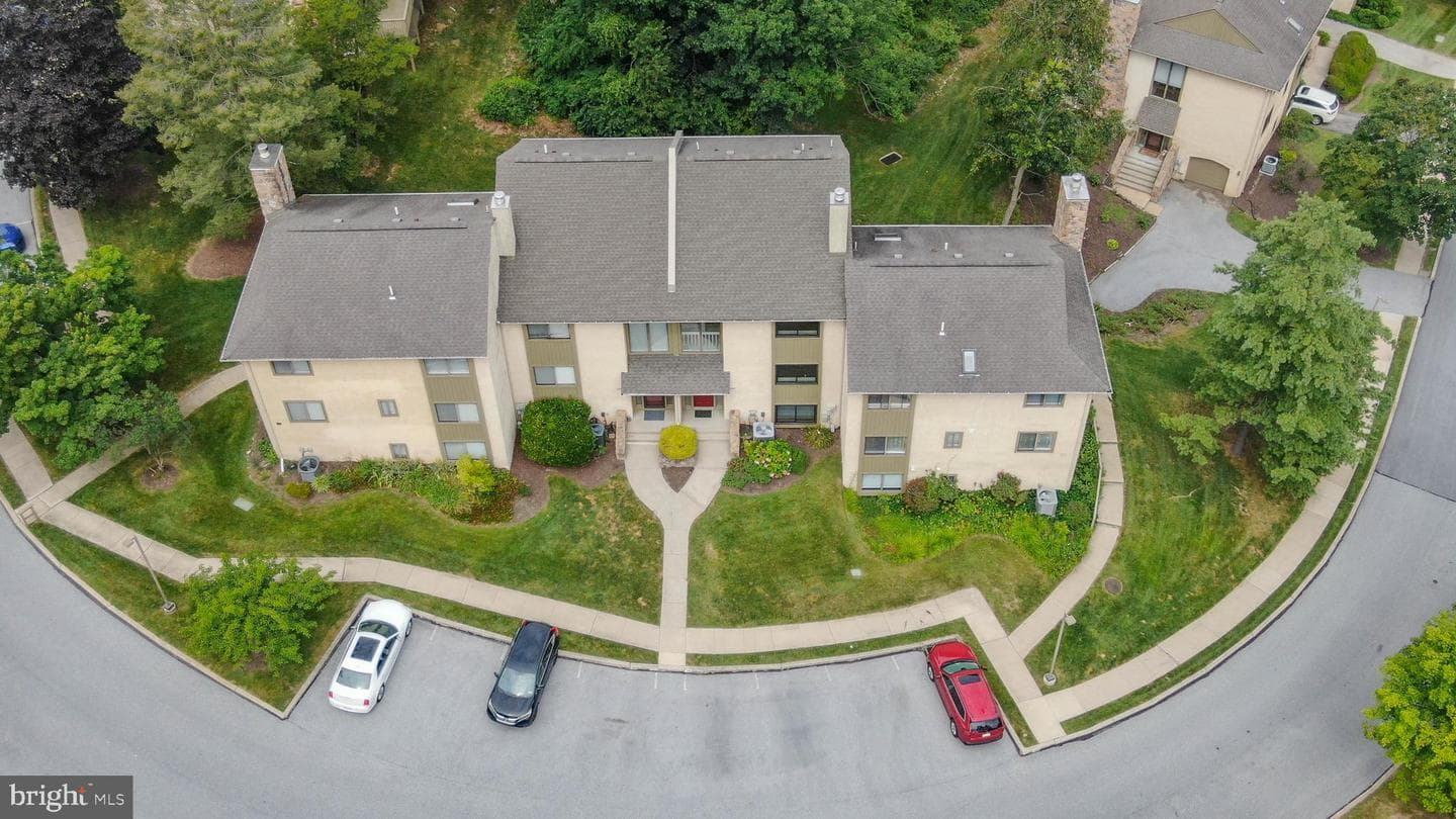 392 Lynetree Drive photo 43