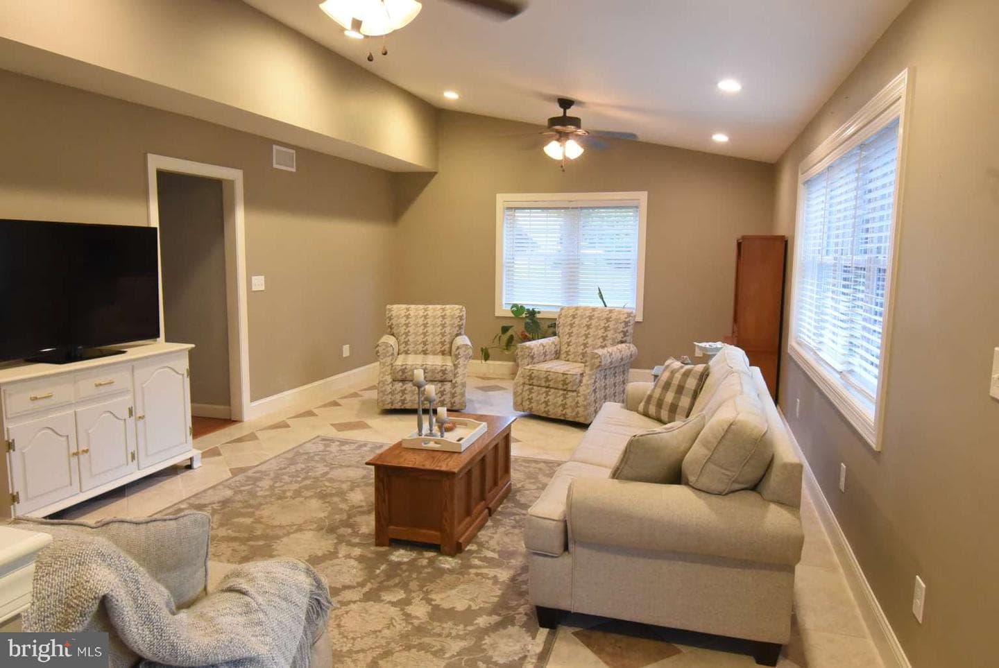 1215 Brinton Circle photo 9