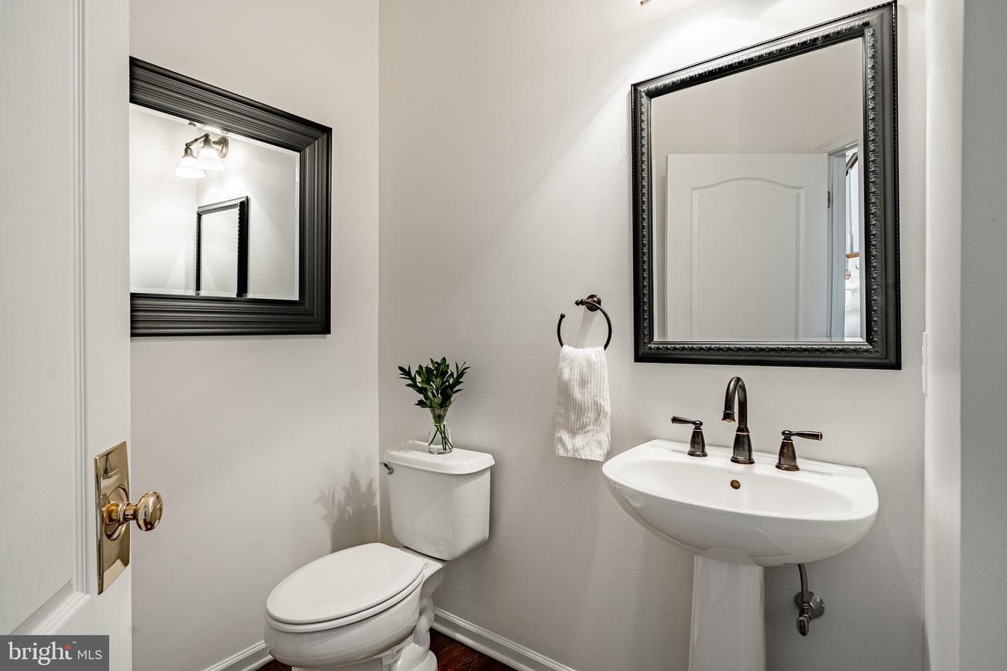 1029 Barclay Road photo 21