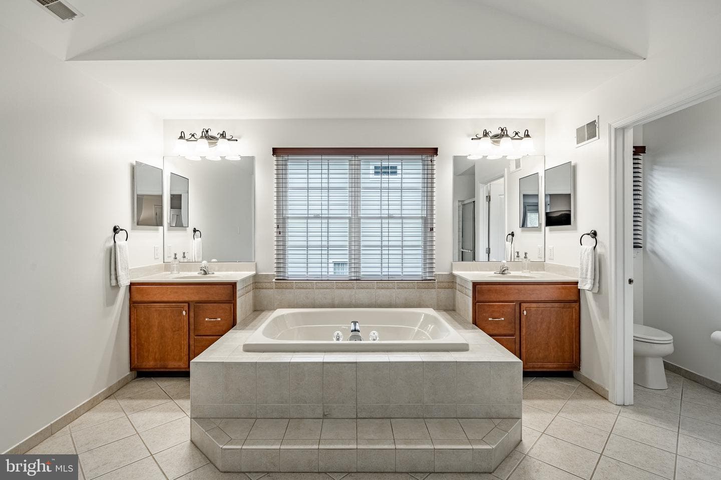 1029 Barclay Road photo 28
