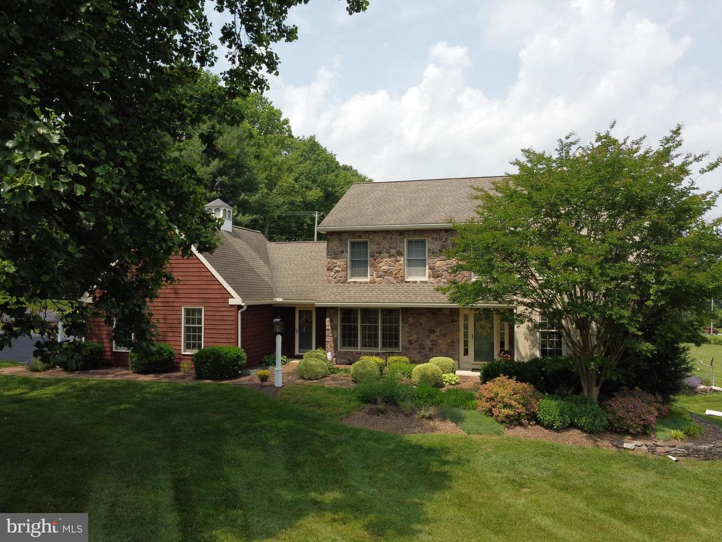 10 Hershey Drive photo 25