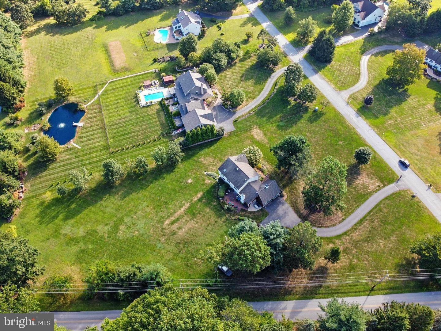 10 Hershey Drive photo 29