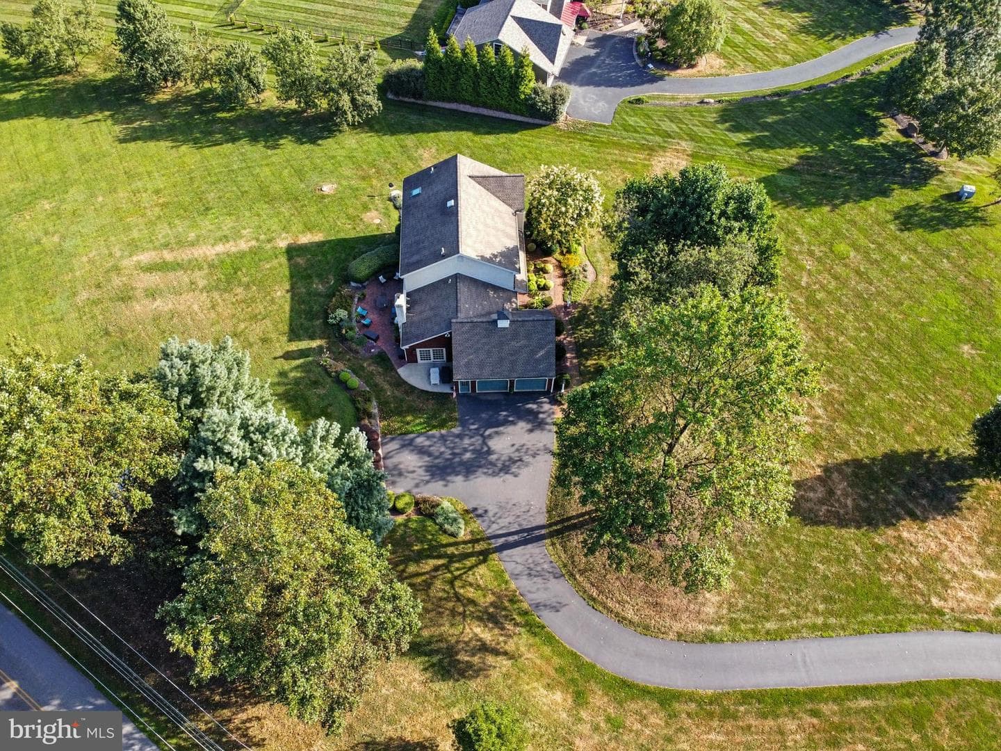 10 Hershey Drive photo 30