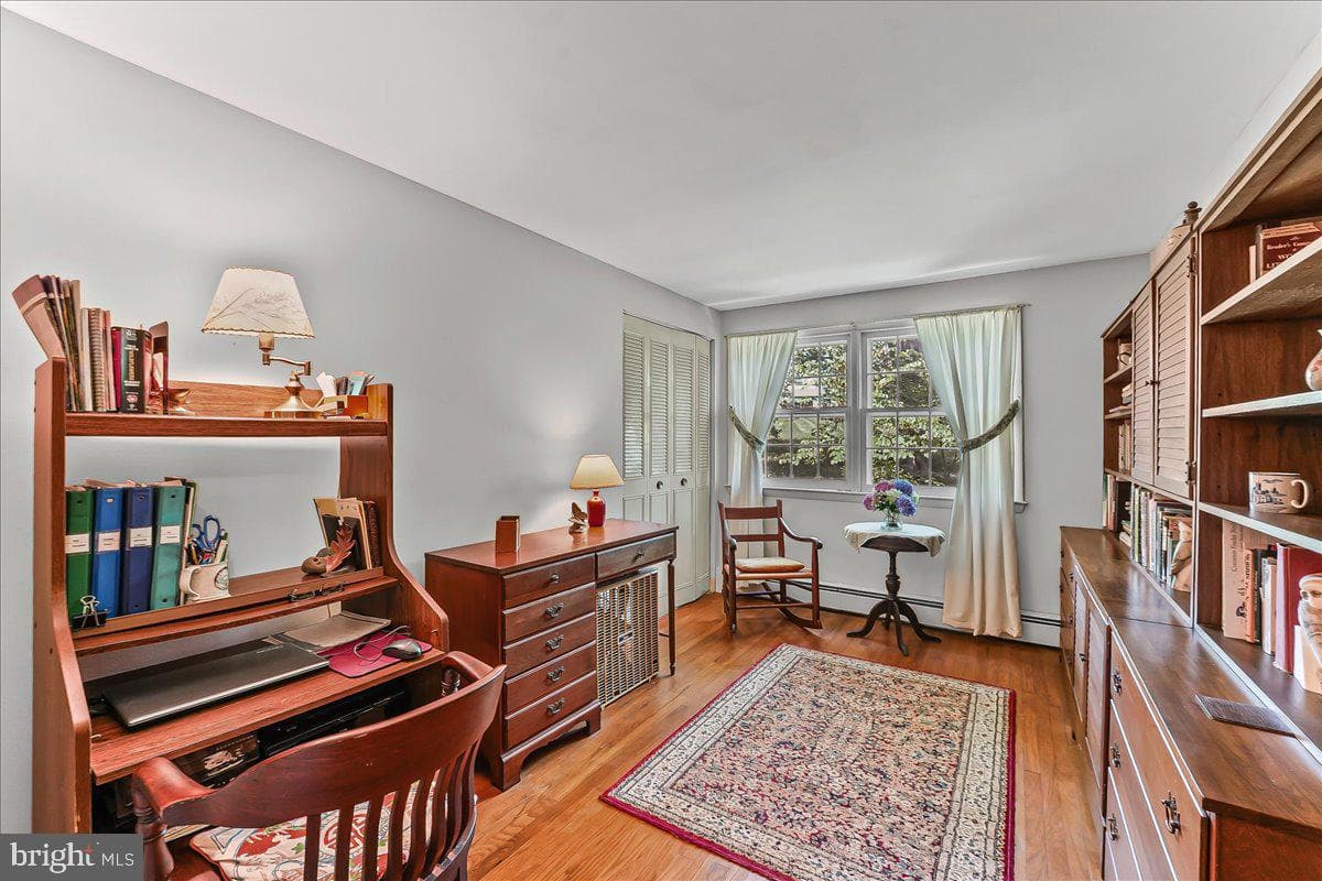 34 Stirling Way photo 26