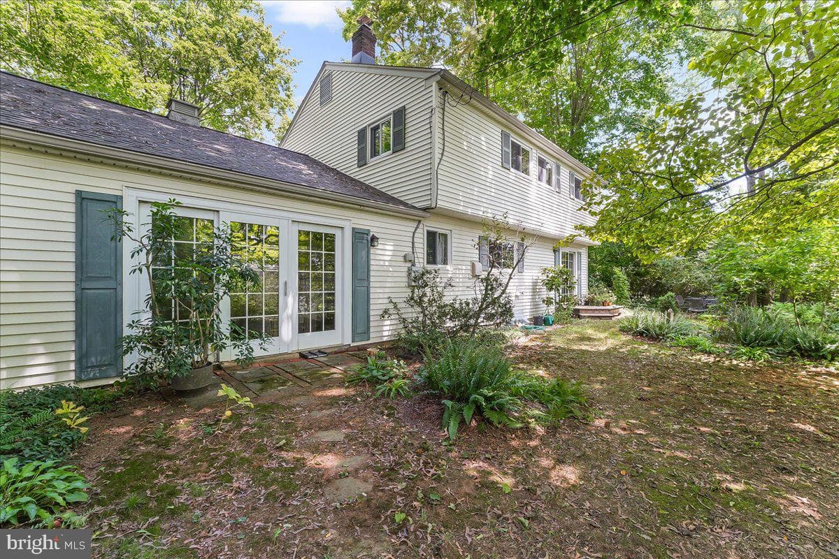 34 Stirling Way photo 37
