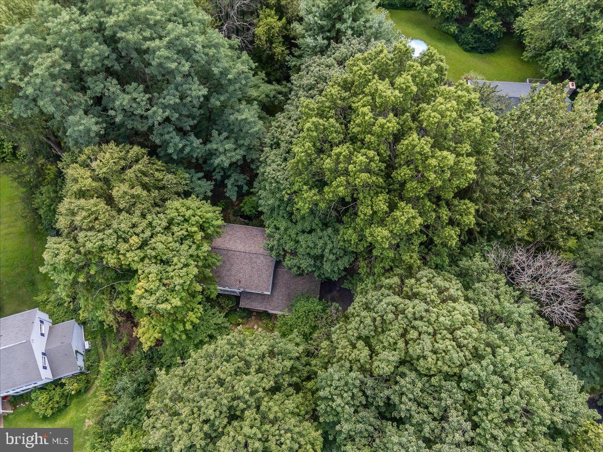 34 Stirling Way photo 51