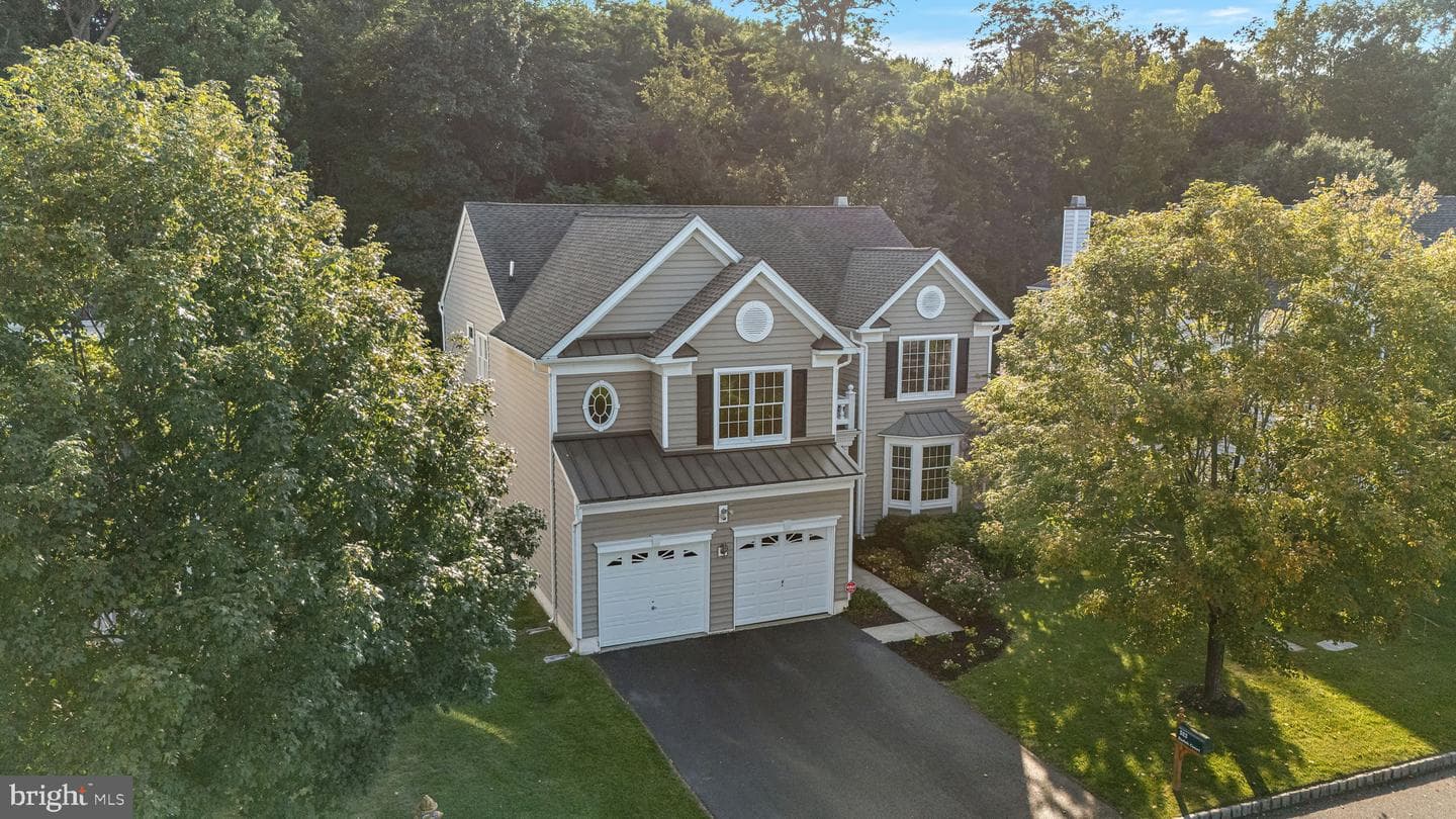 523 Radek Court photo 7