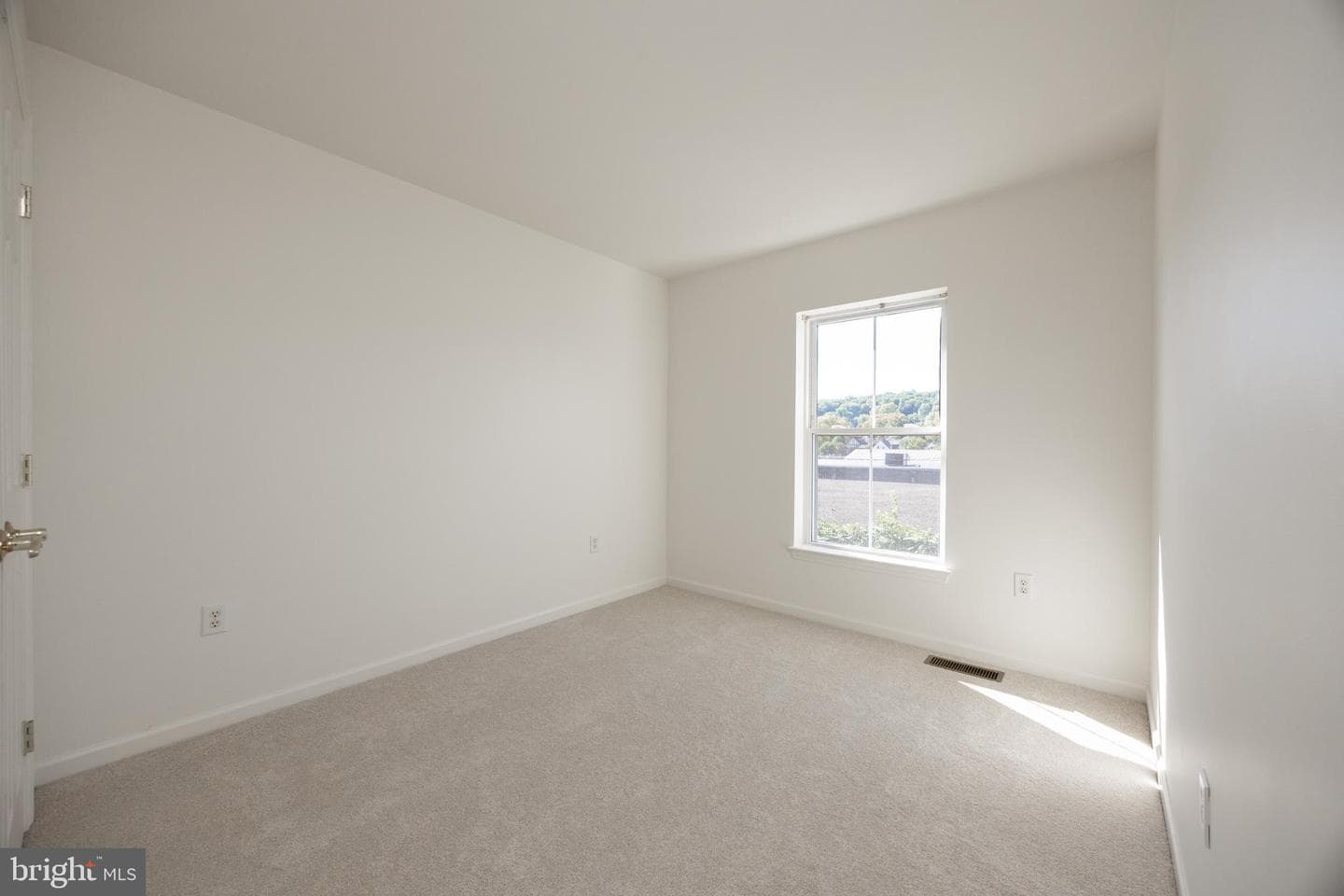 1060 Merchant Street photo 19