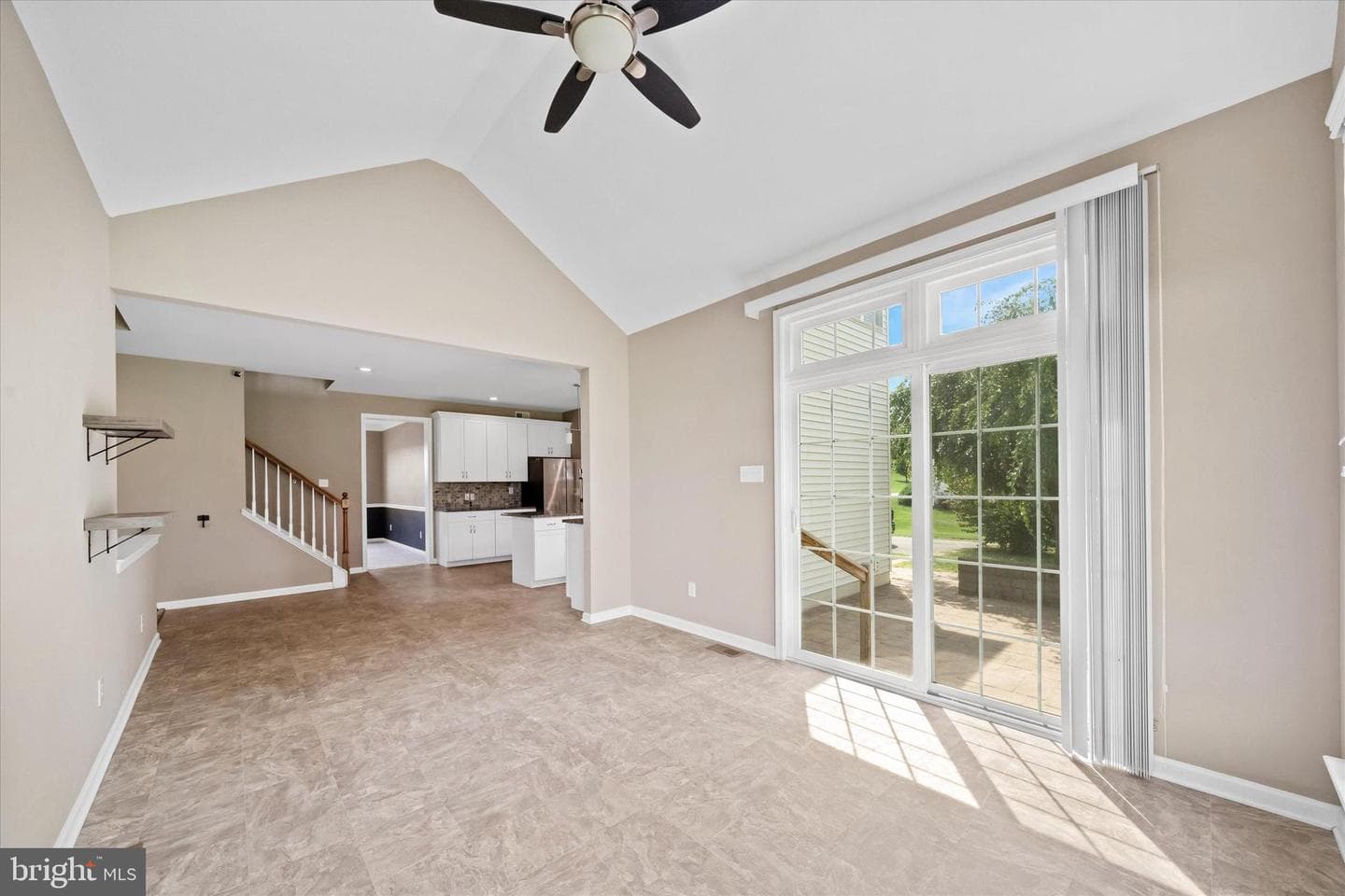 424 Buttonwood Lane photo 15