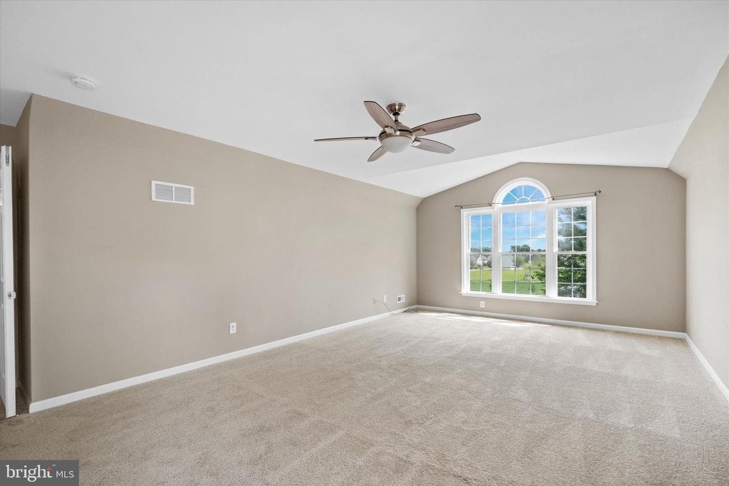424 Buttonwood Lane photo 23