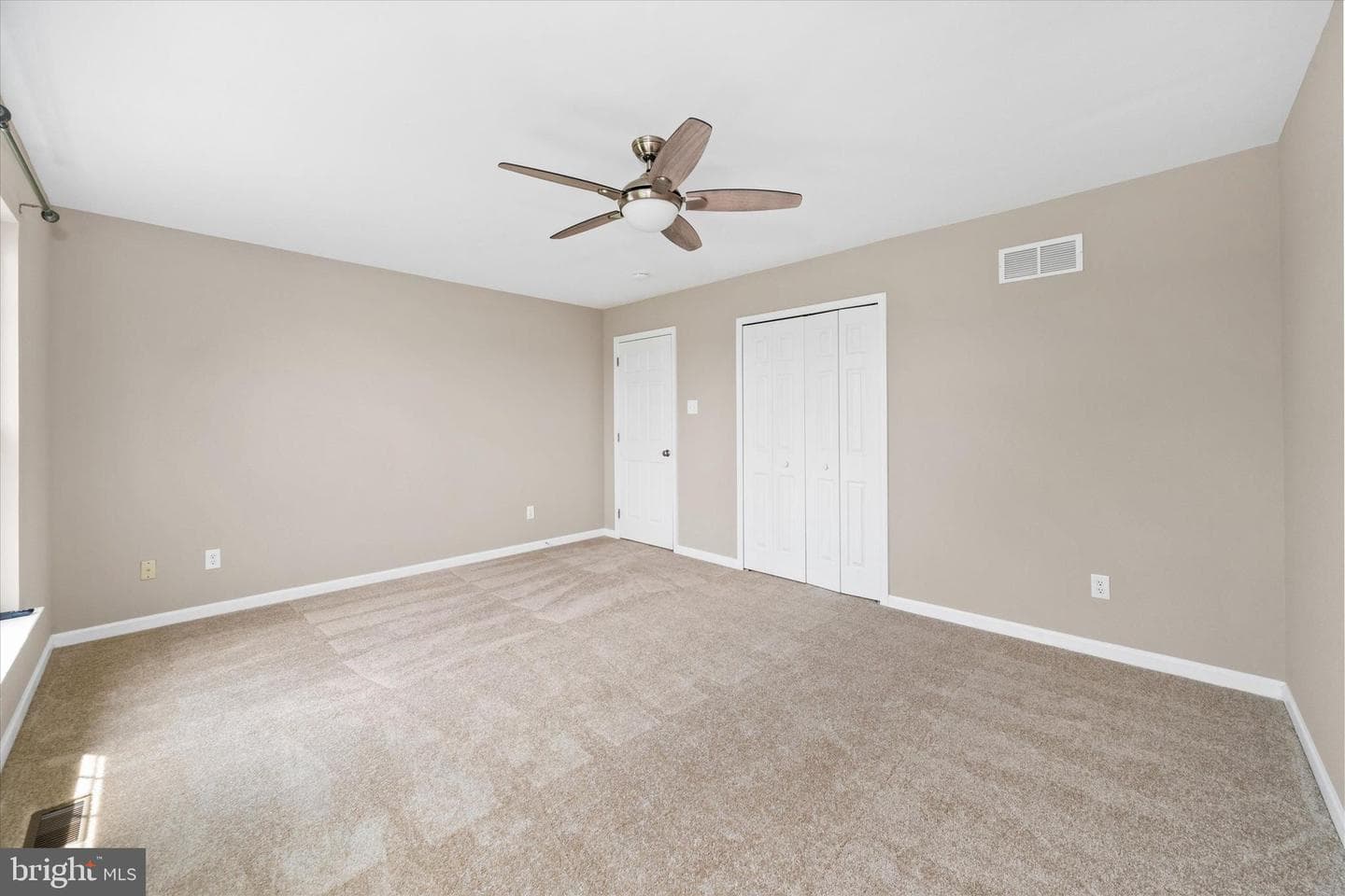 424 Buttonwood Lane photo 30