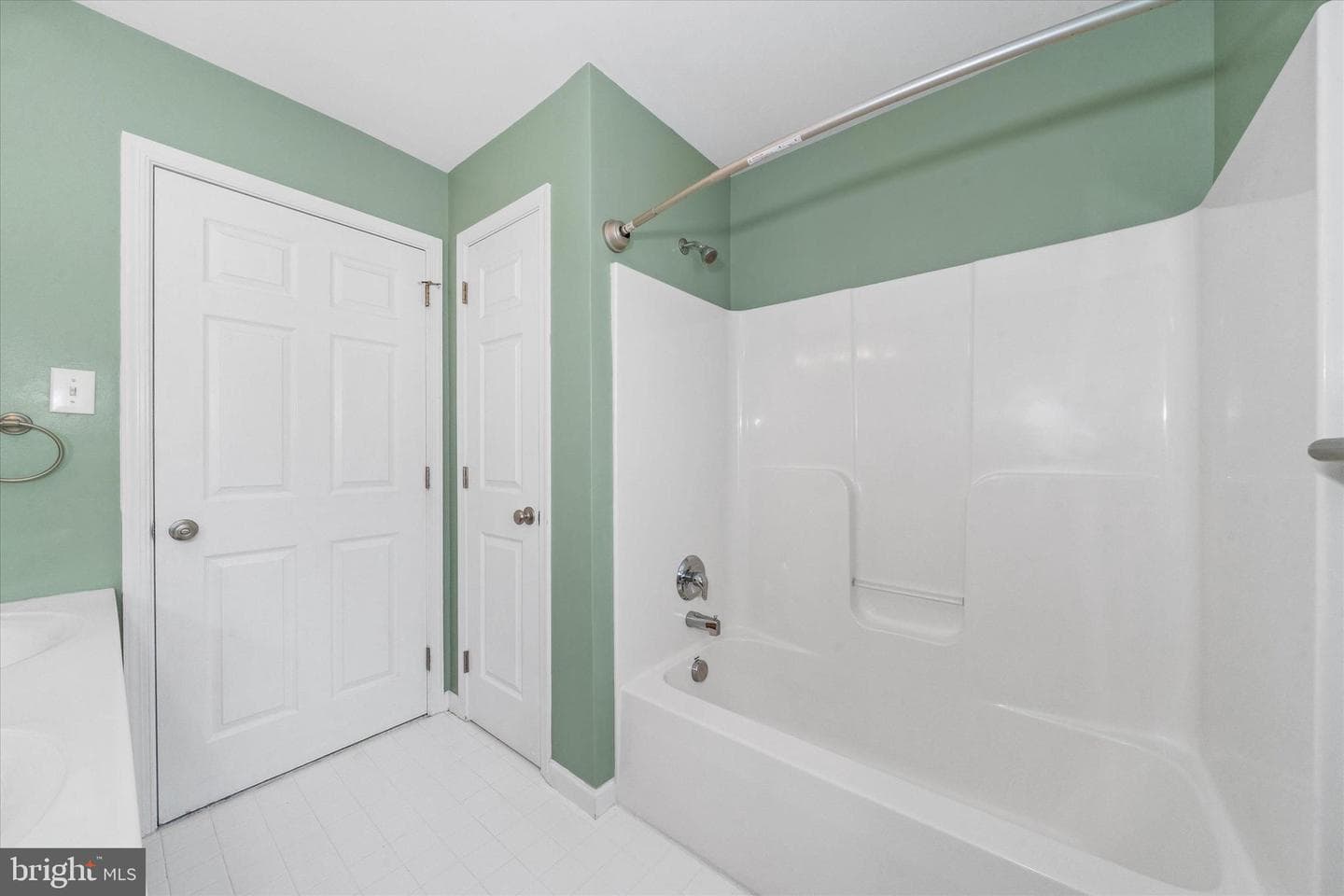 424 Buttonwood Lane photo 34