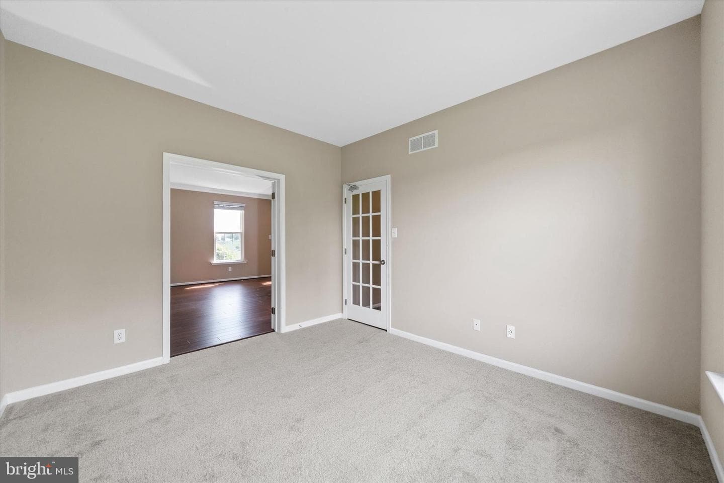 424 Buttonwood Lane photo 7