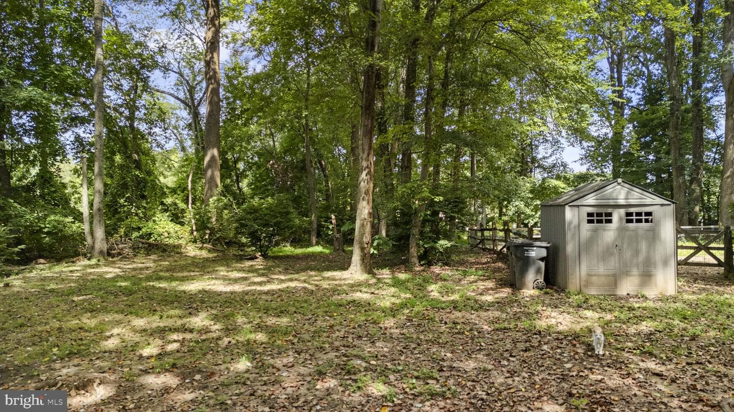 125 Westmoreland Drive photo 34