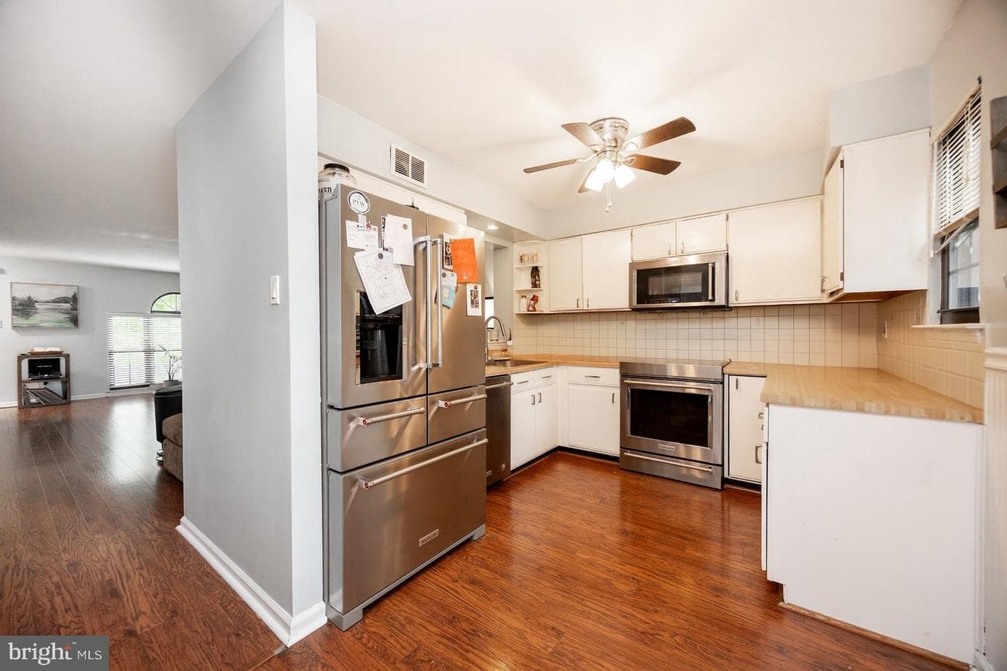 1606 Stoneham Drive photo 8