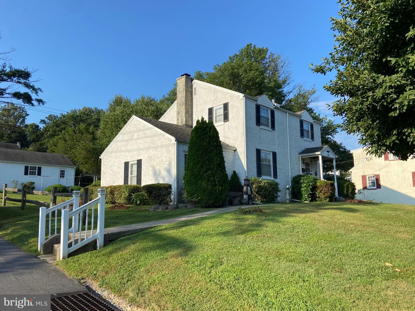 1520 Walnut Street photo 3
