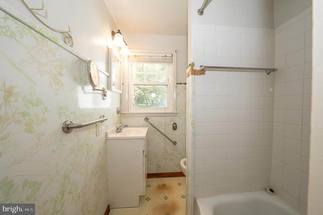 12 Beryl Road photo 24