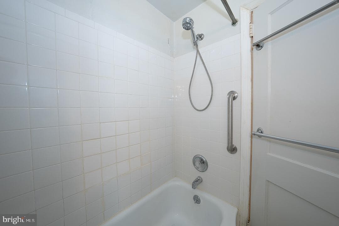 12 Beryl Road photo 25