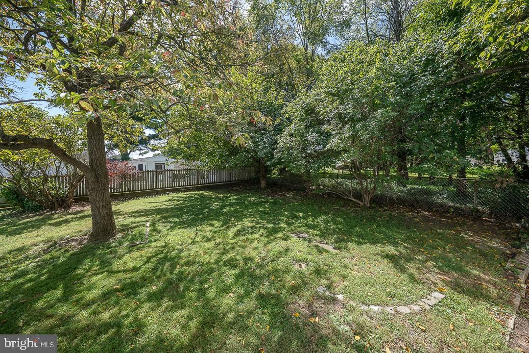 12 Beryl Road photo 39