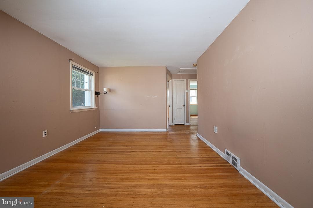 12 Beryl Road photo 6