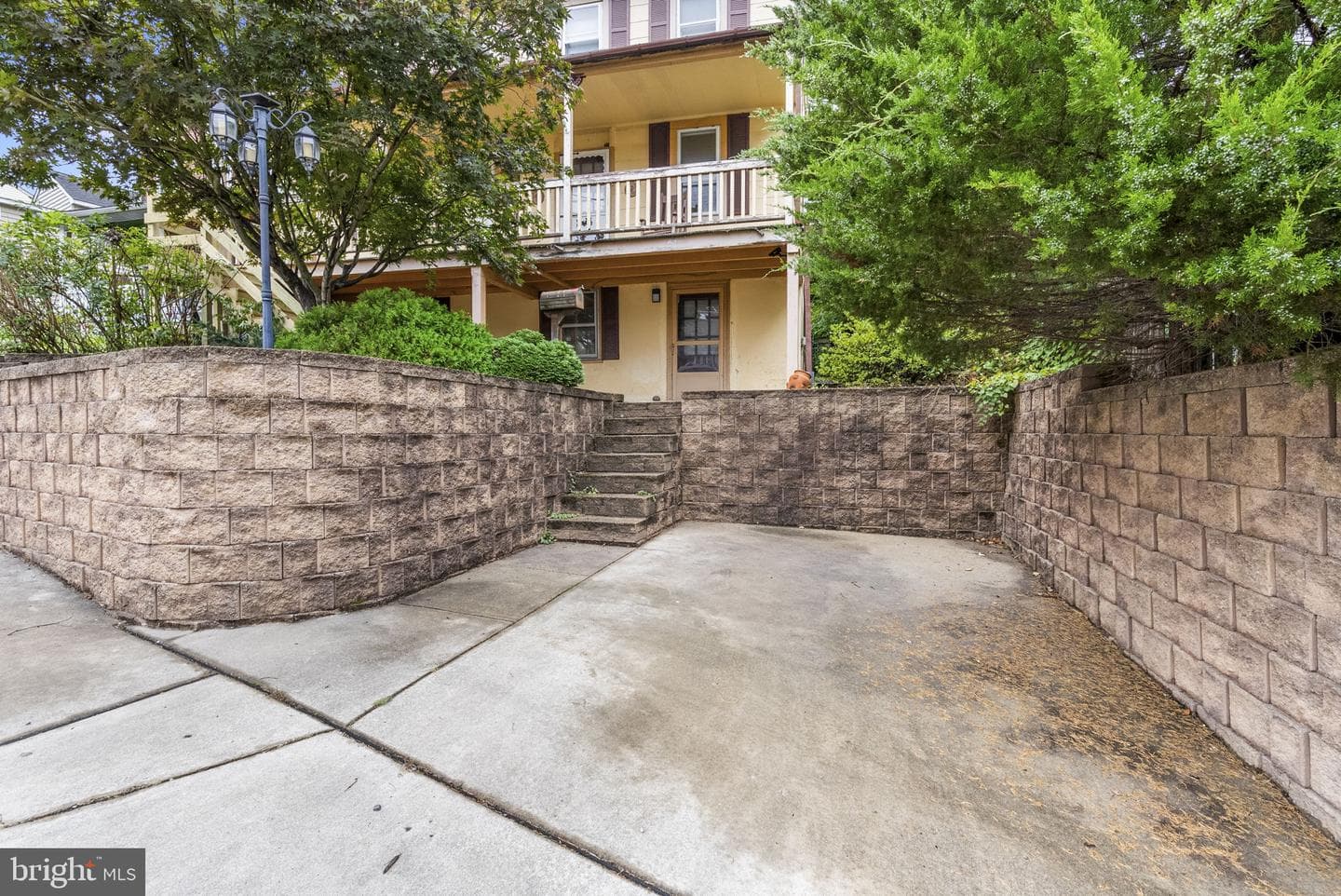 149 Hall Street photo 1
