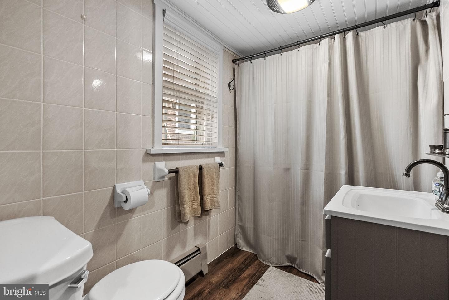 149 Hall Street photo 28