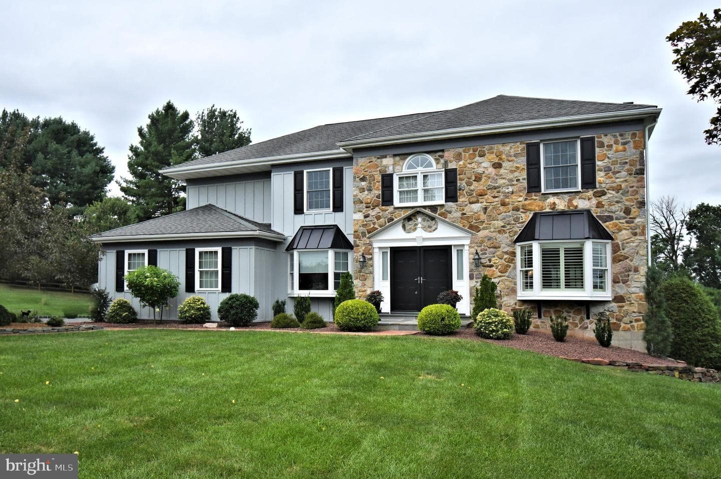 910 Winding River Lane photo 1