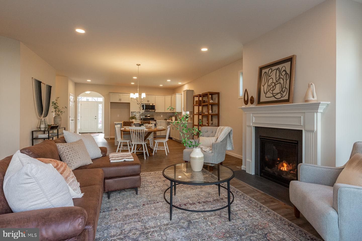 606 Greenbriar Path photo 10