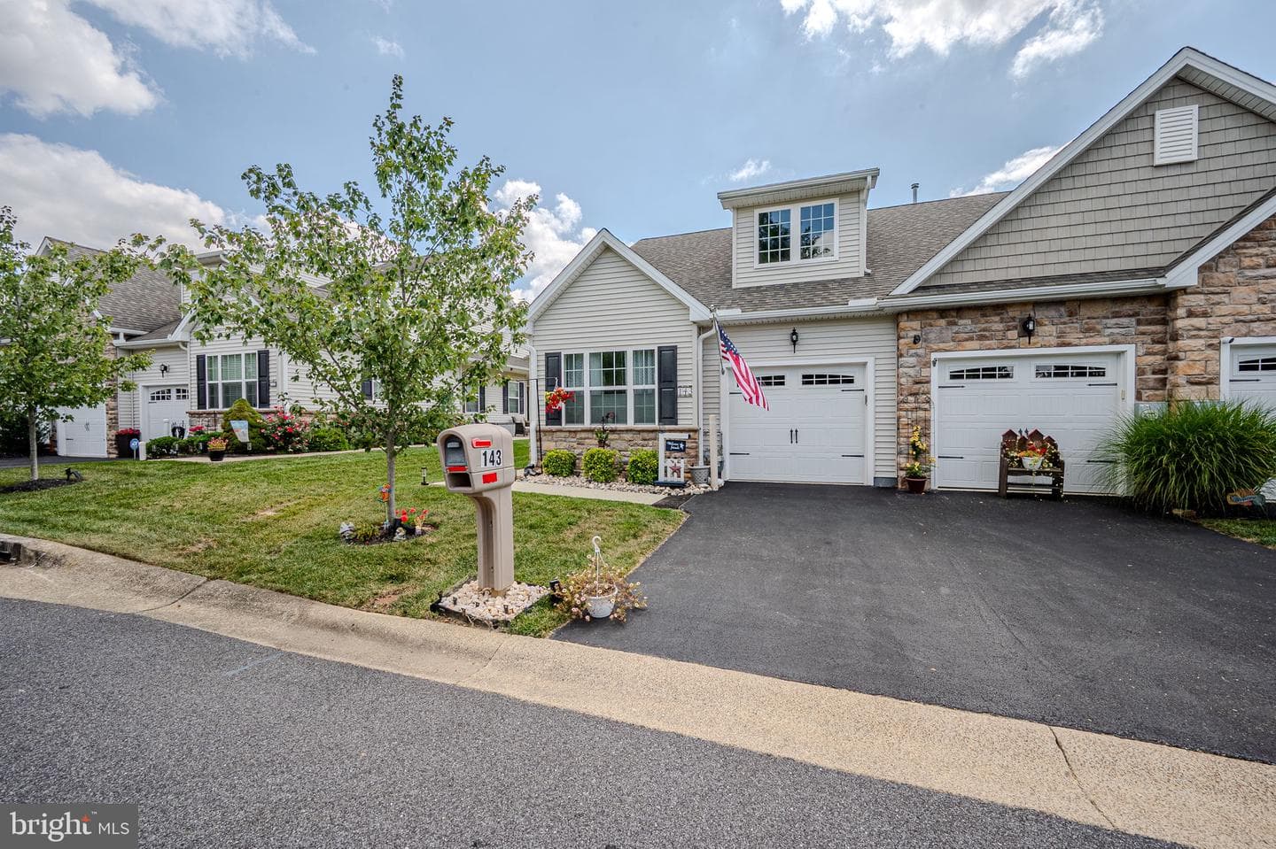 143 Rose View Drive photo 2