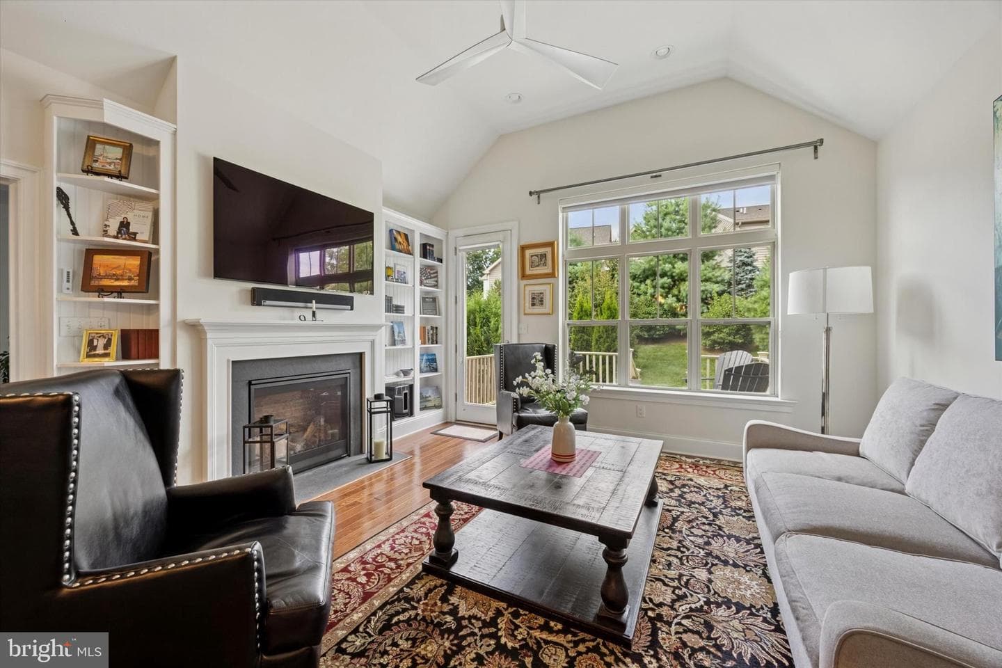 1047 James Walter Way photo 13
