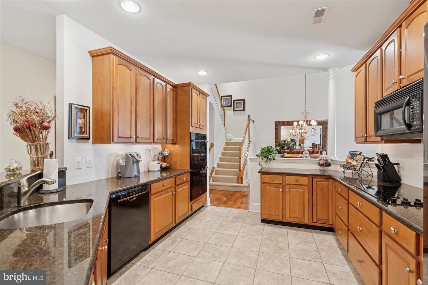 1653 Yardley Court photo 16