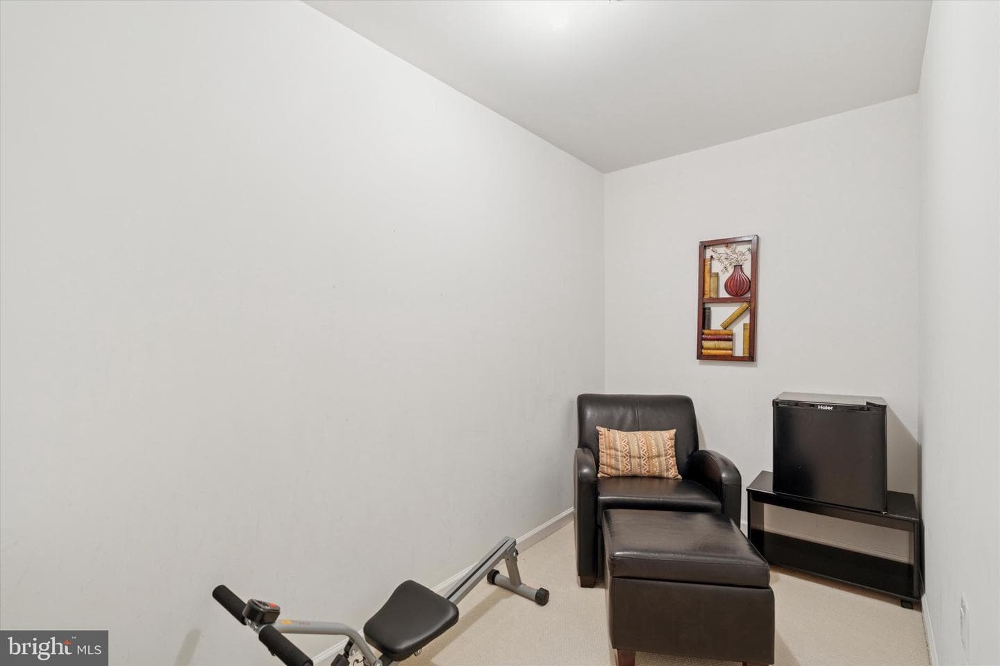 1653 Yardley Court photo 26