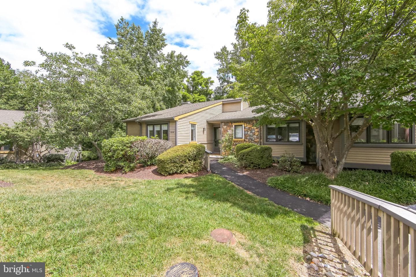 1218 Princeton Lane photo 1