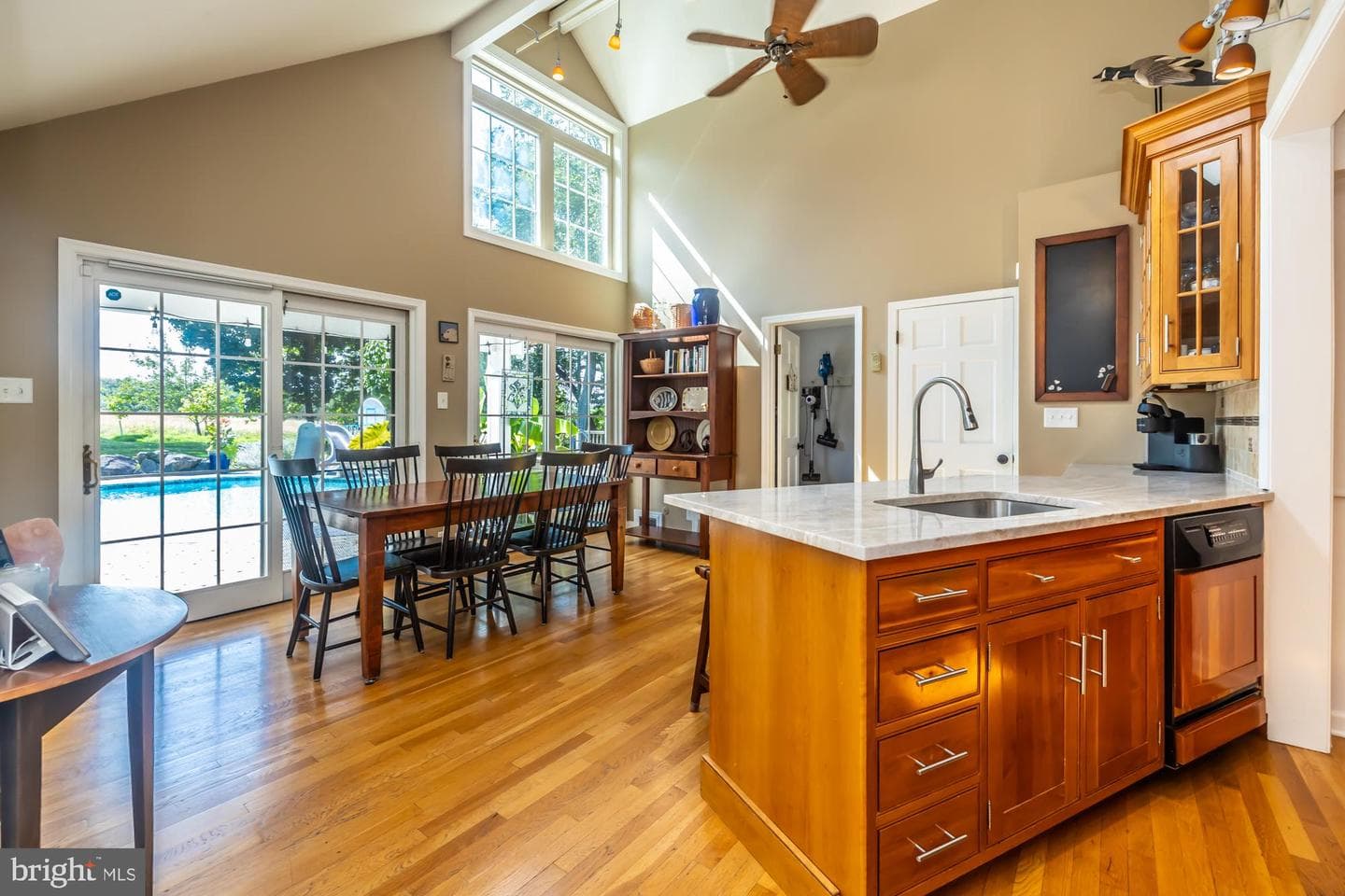 8 Woodland Drive photo 10