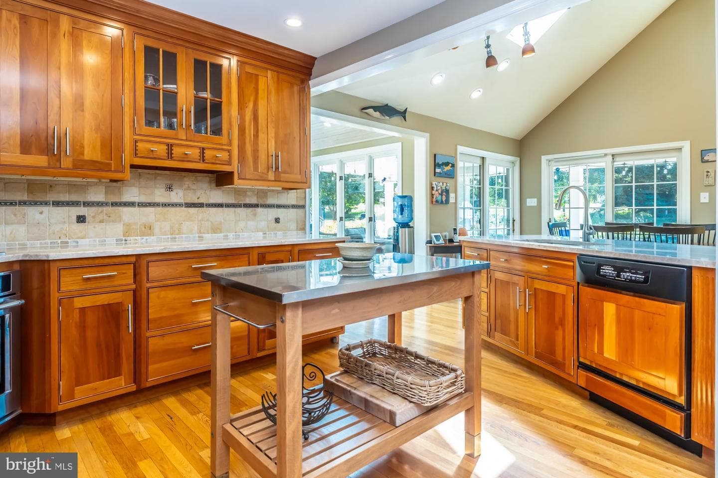8 Woodland Drive photo 16