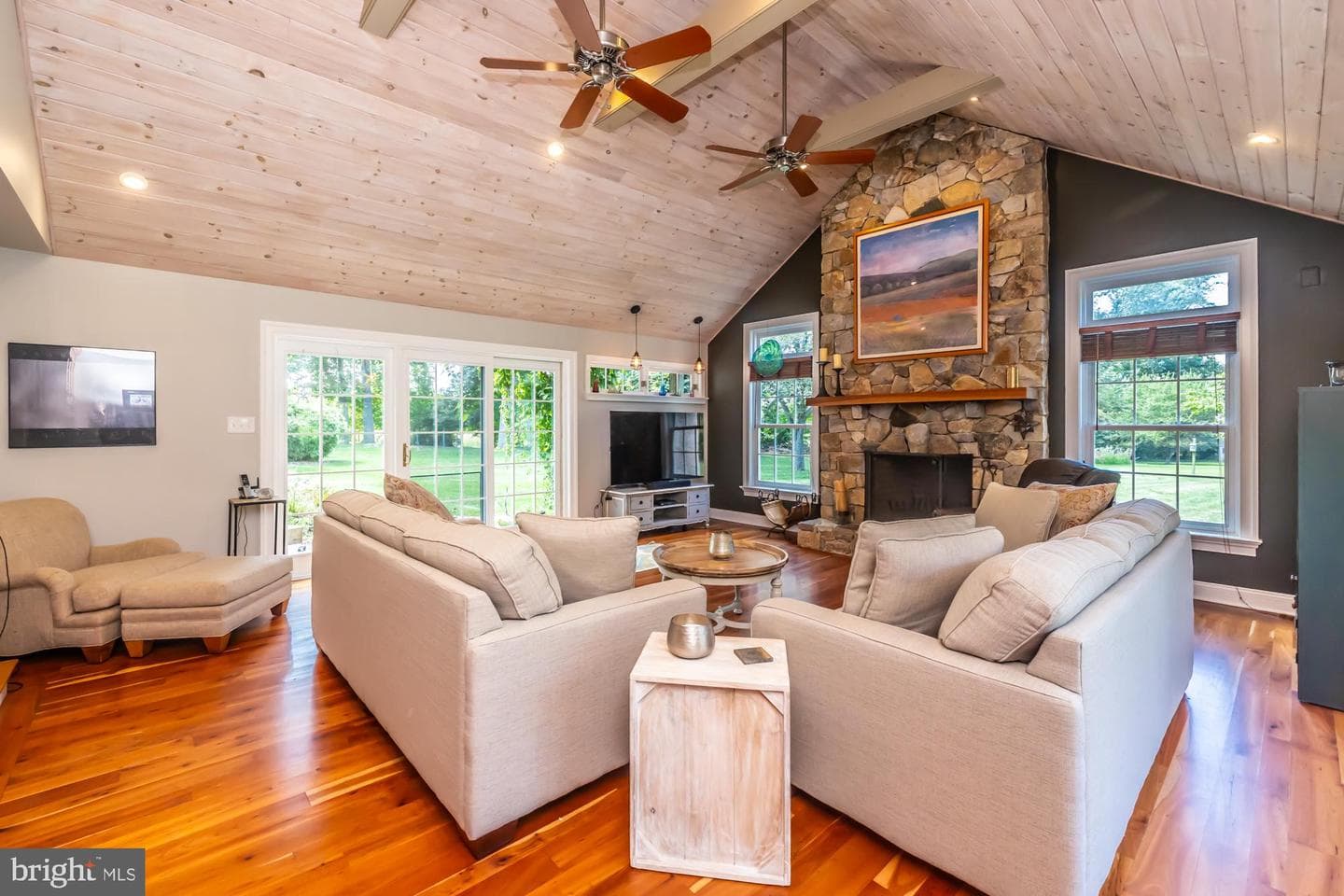 8 Woodland Drive photo 6