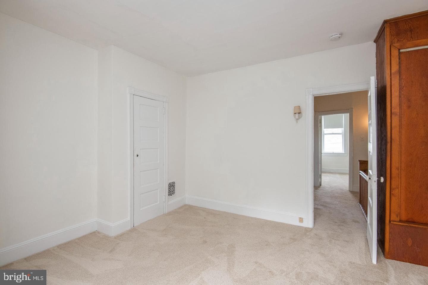 763 Oak Street photo 17
