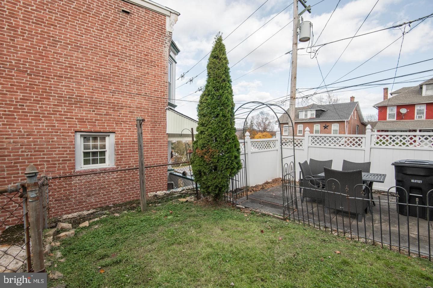 763 Oak Street photo 18