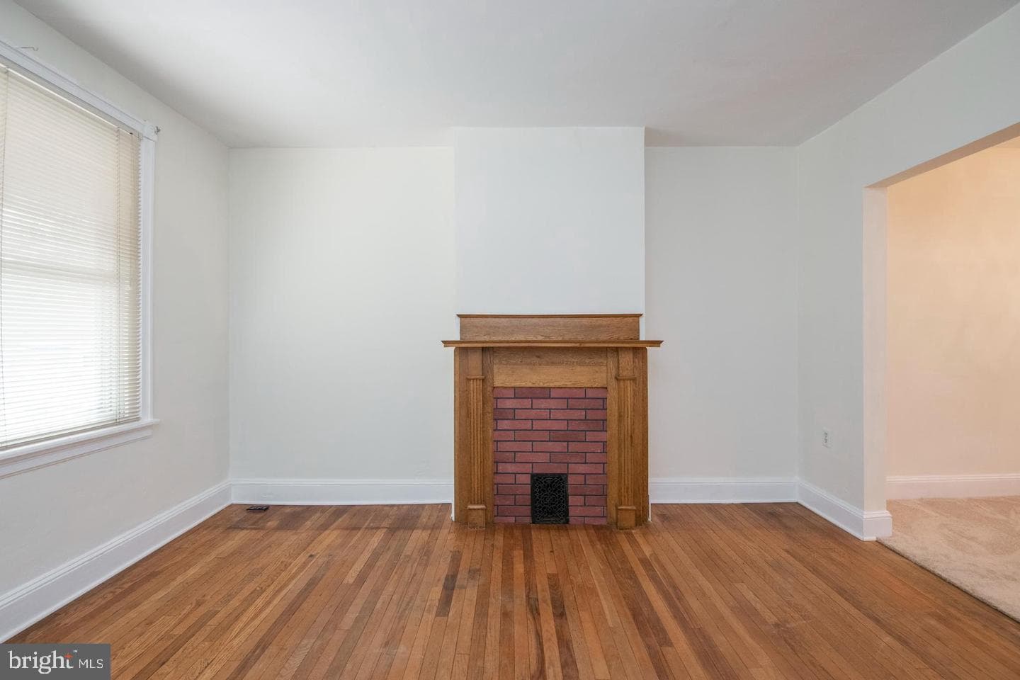 763 Oak Street photo 3