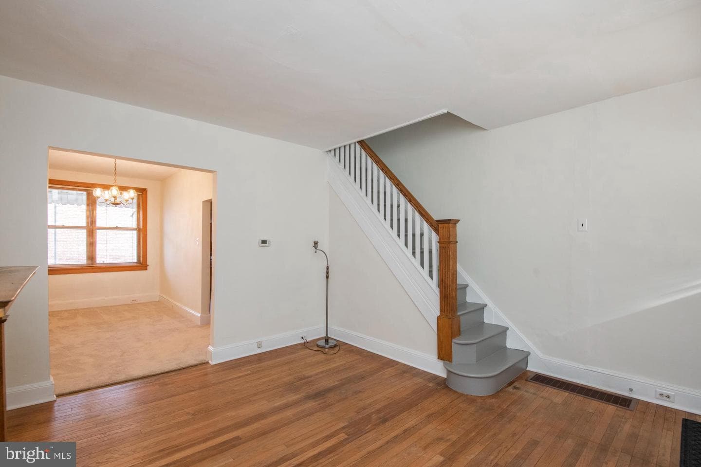 763 Oak Street photo 4