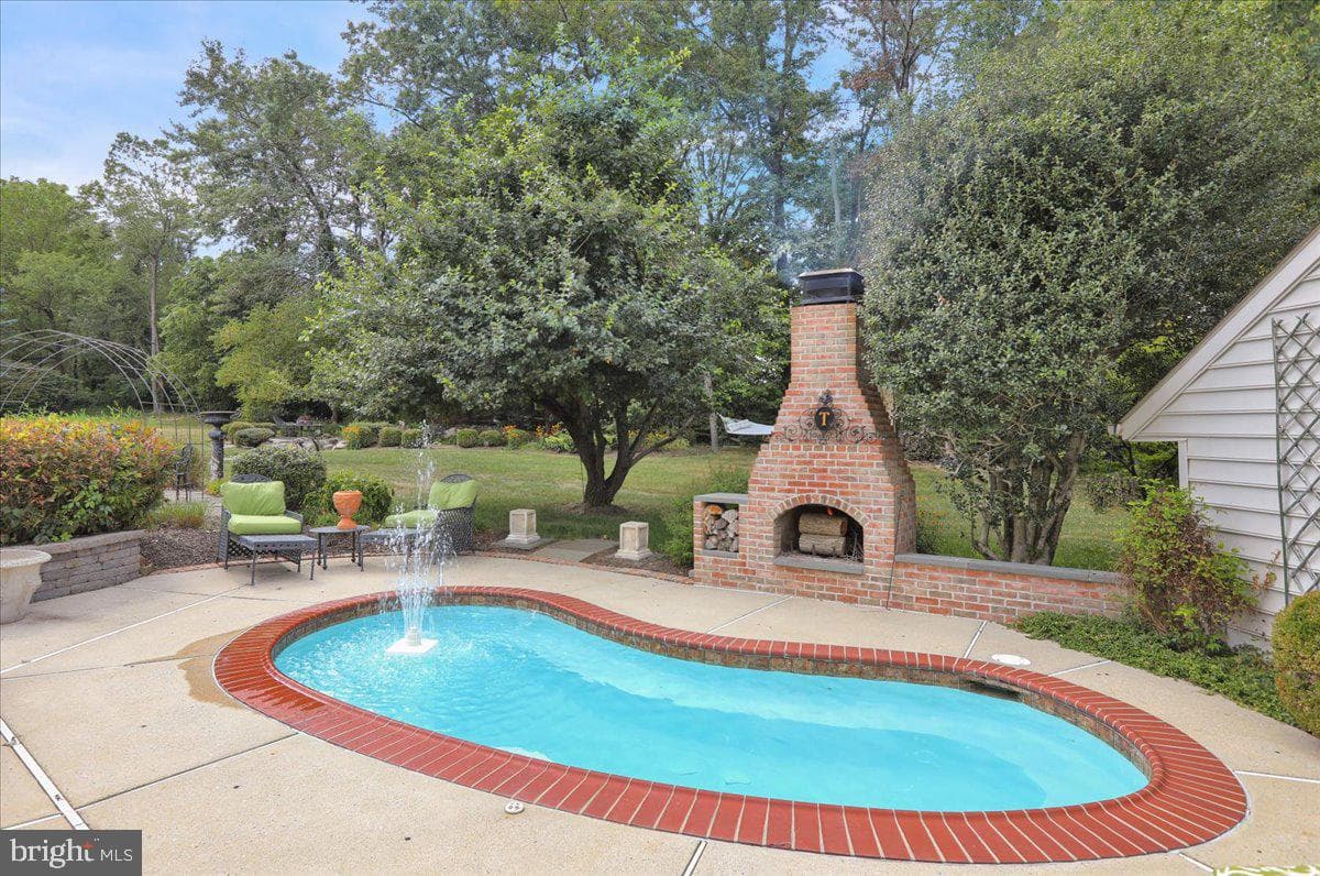 85 Bollinger Road photo 10