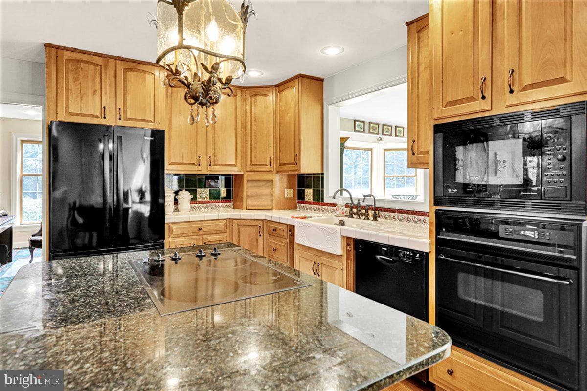 85 Bollinger Road photo 44