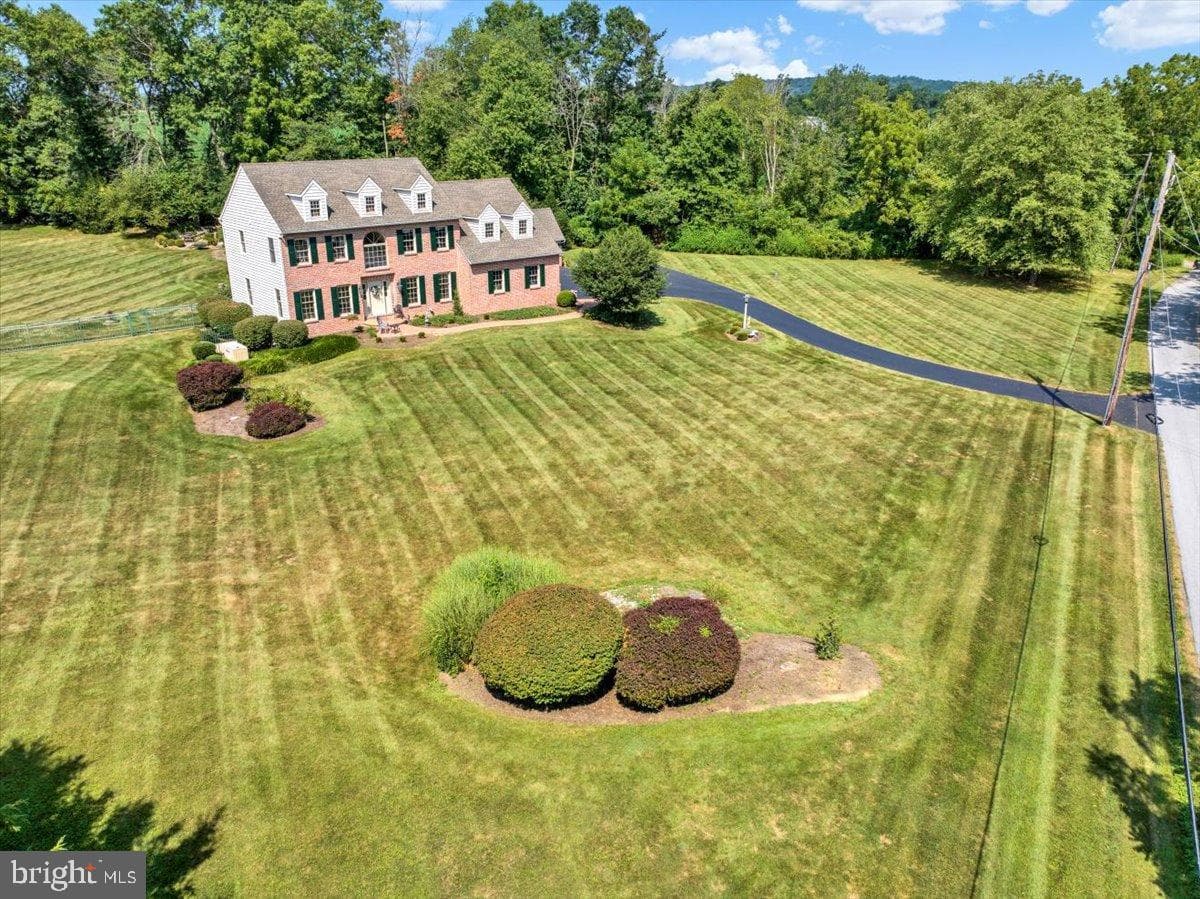 85 Bollinger Road photo 5