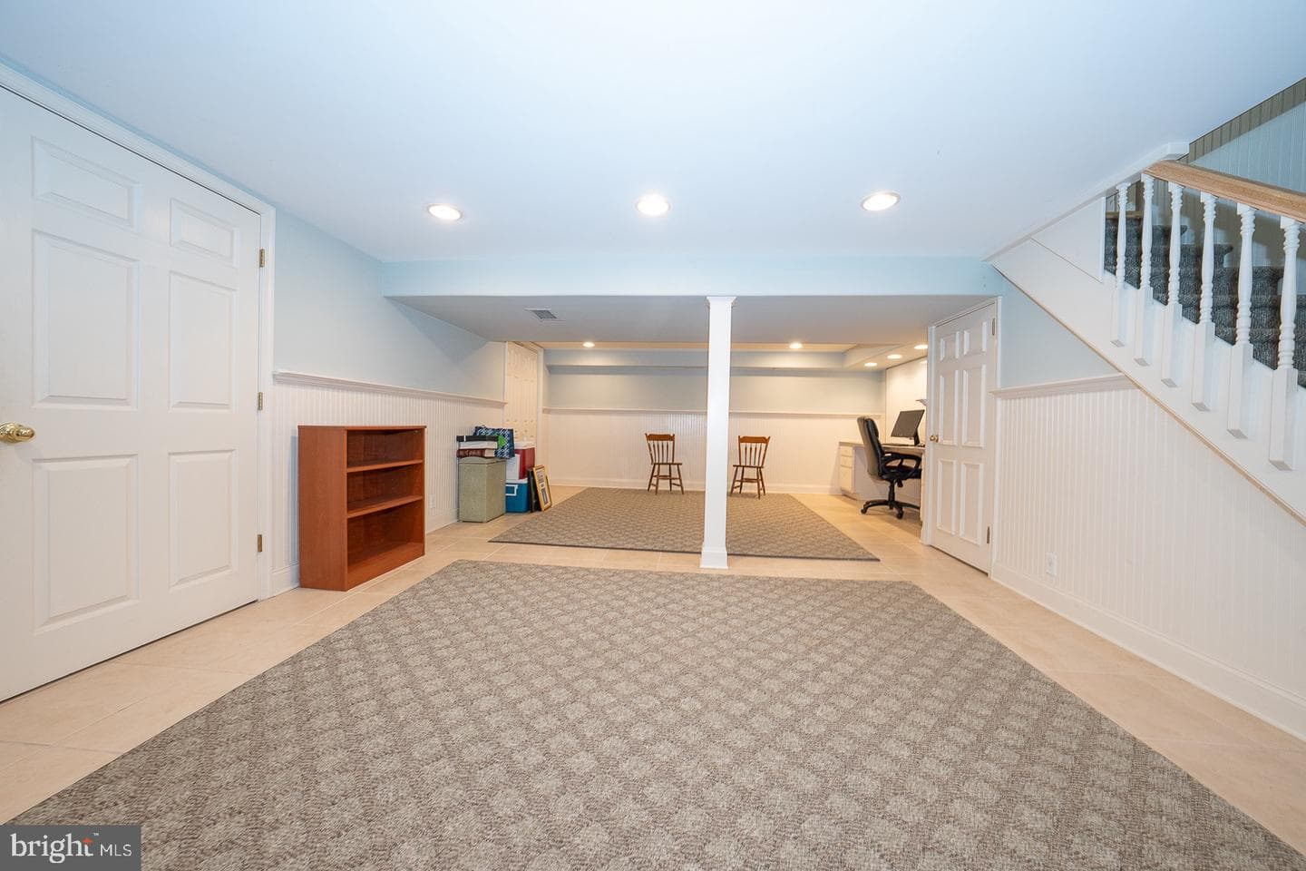 681 Fernfield Circle photo 23