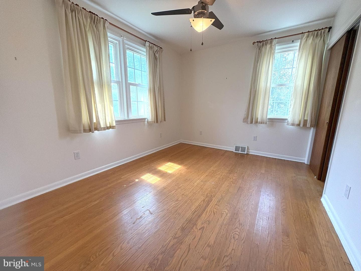 314 Mayfield Avenue photo 15