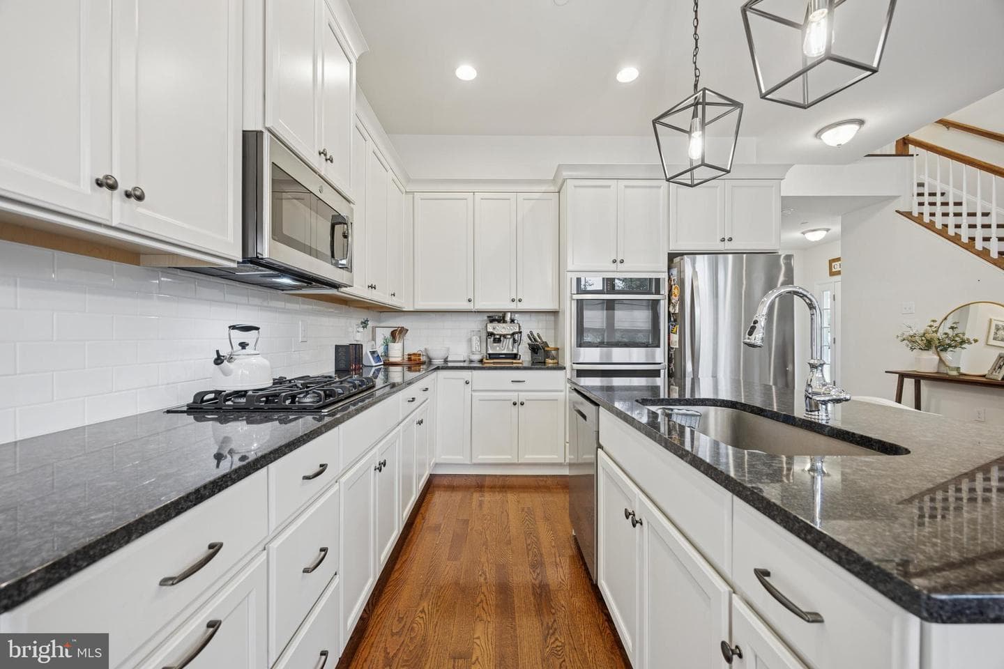 229 Kestrel Court photo 11