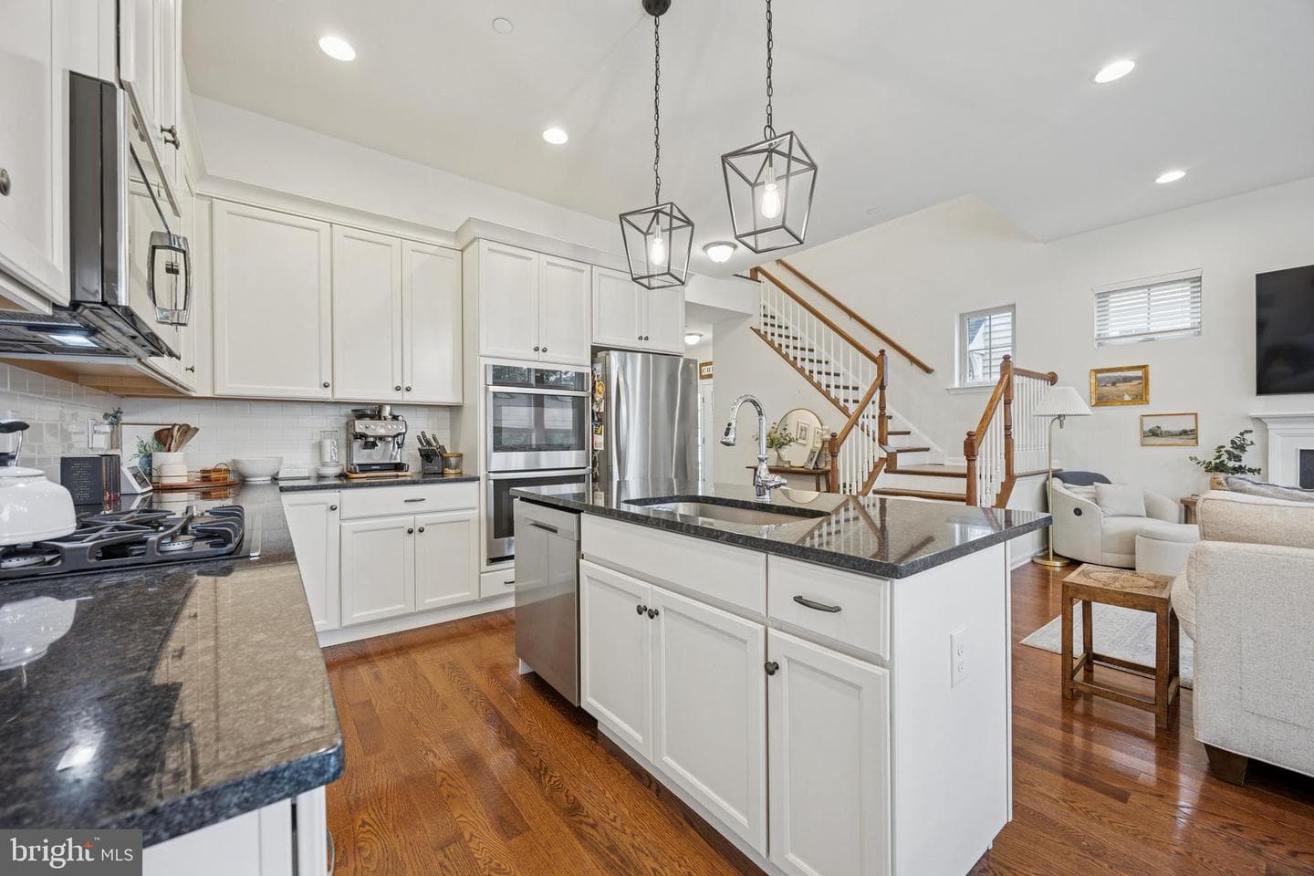 229 Kestrel Court photo 12