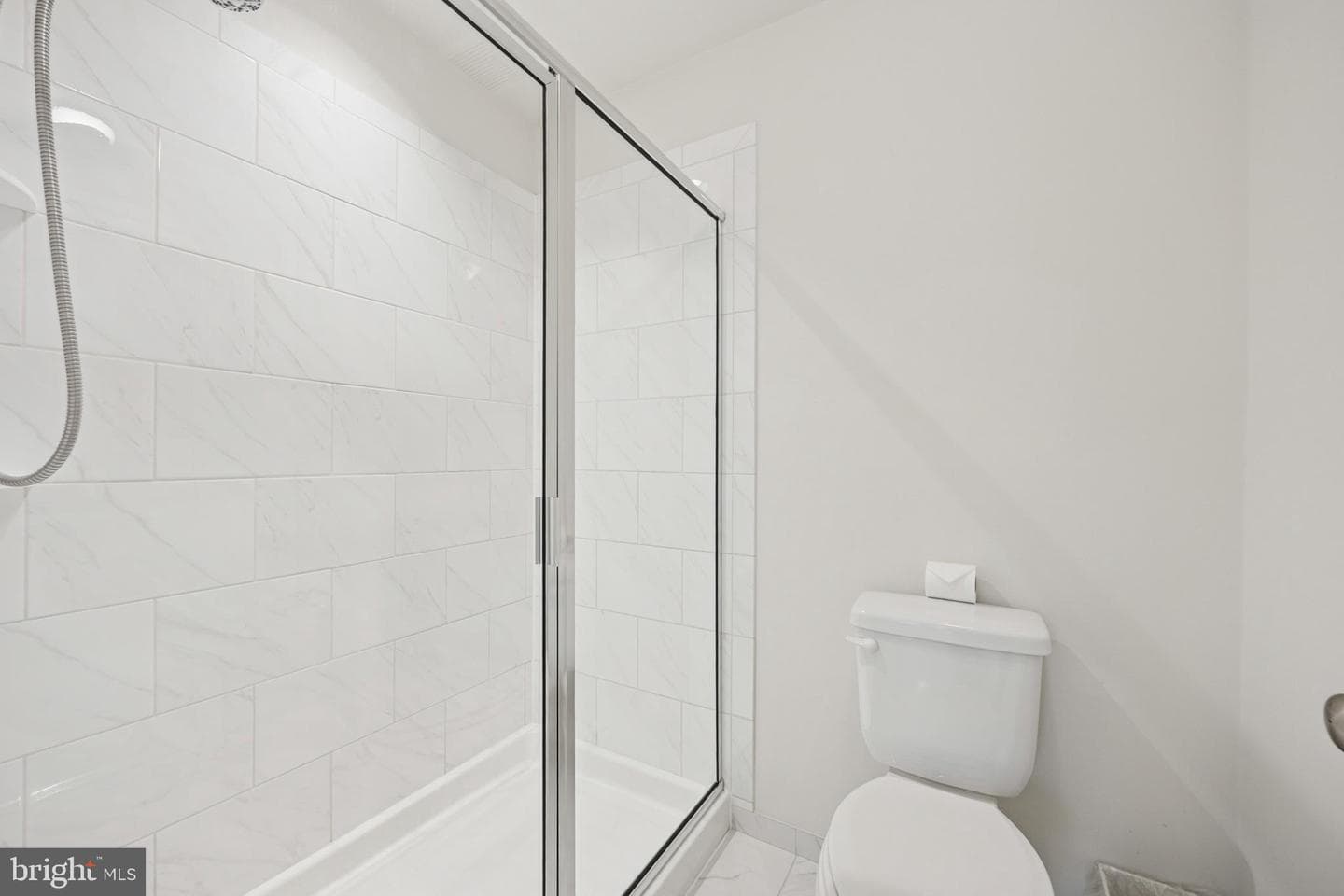 229 Kestrel Court photo 23