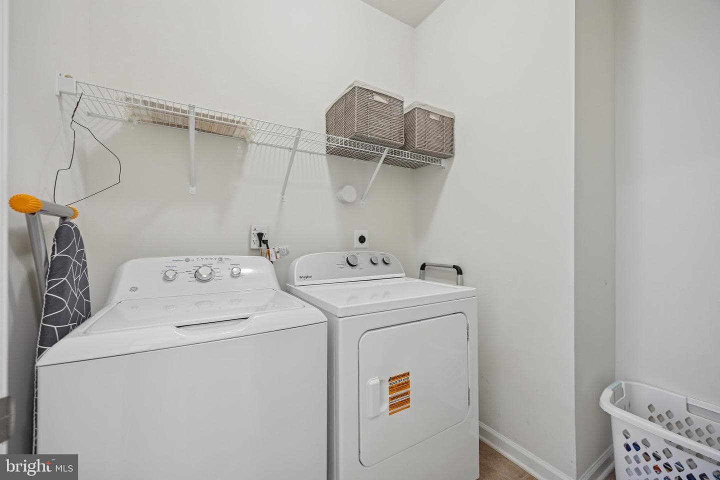 229 Kestrel Court photo 33